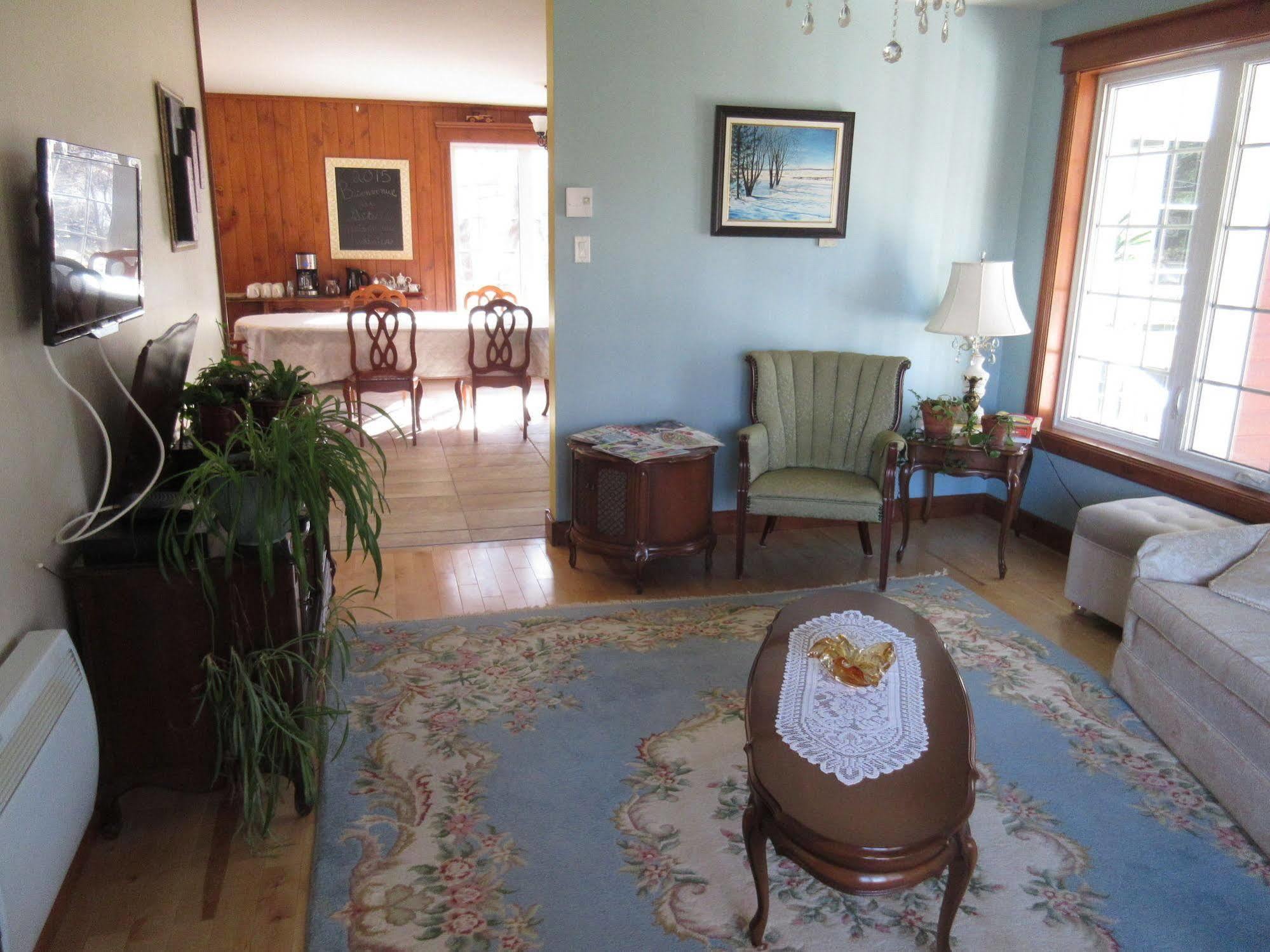 Gite La Maison Du Jardinier Venise-en-Québec Zewnętrze zdjęcie